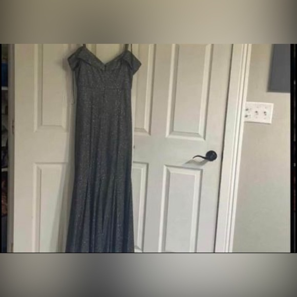 Prom dress - Picture 3 of 3